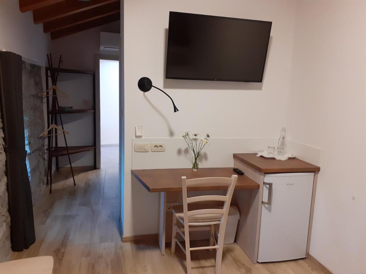Apartmaji In Sobe Odlicna Hisa Stanjel Luaran gambar