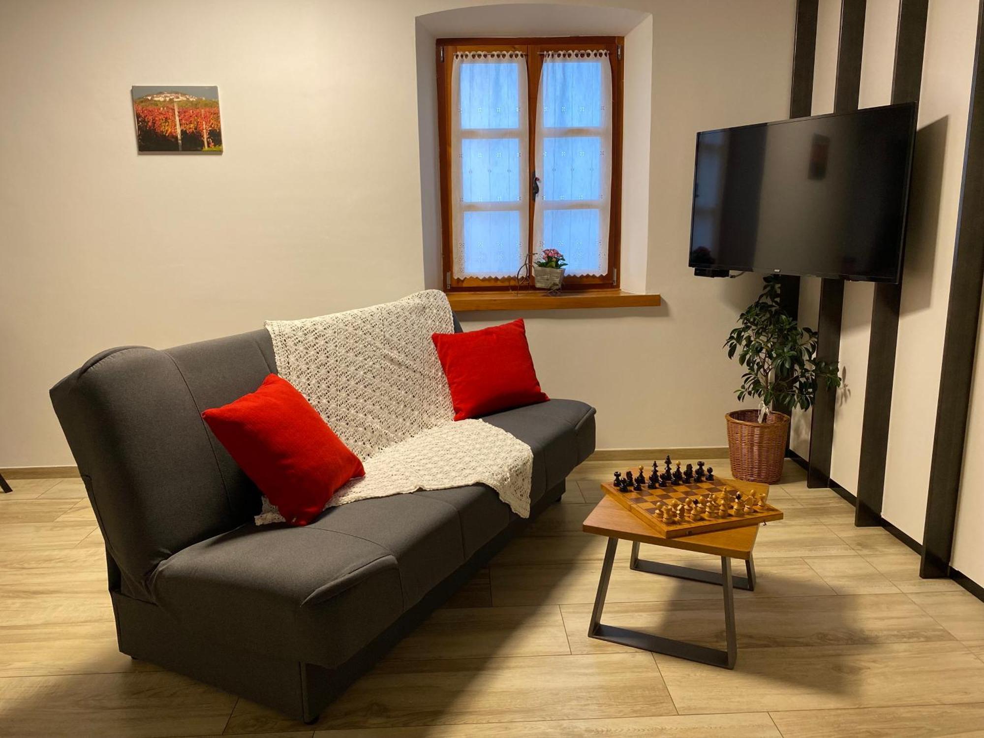 Apartmaji In Sobe Odlicna Hisa Stanjel Luaran gambar